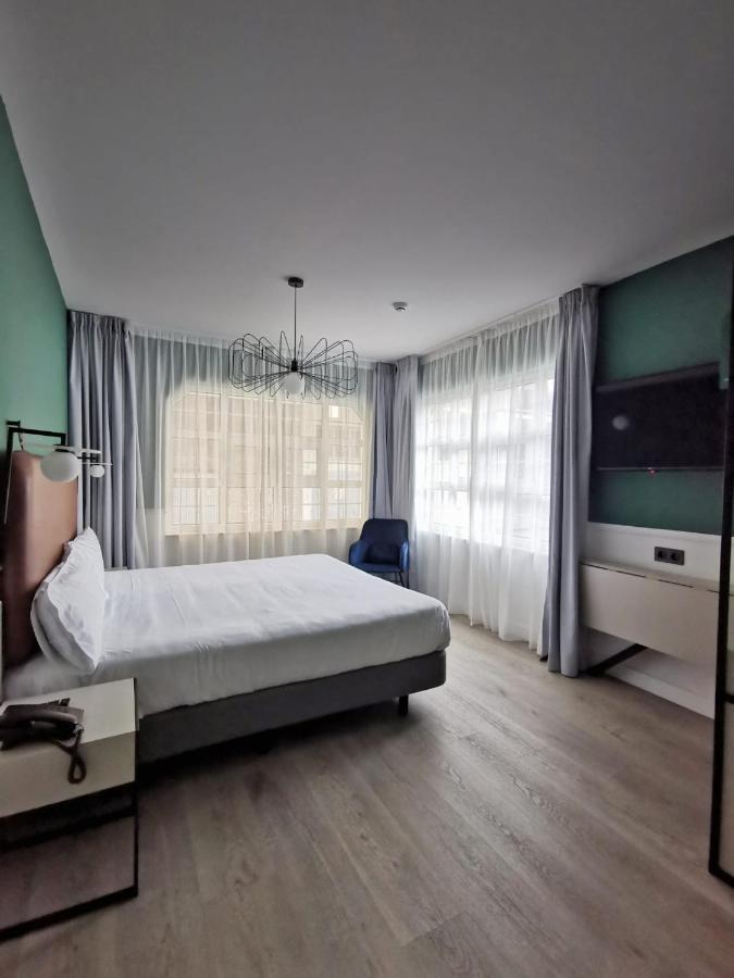 Hotel Don Rodrigo Palencia Kültér fotó
