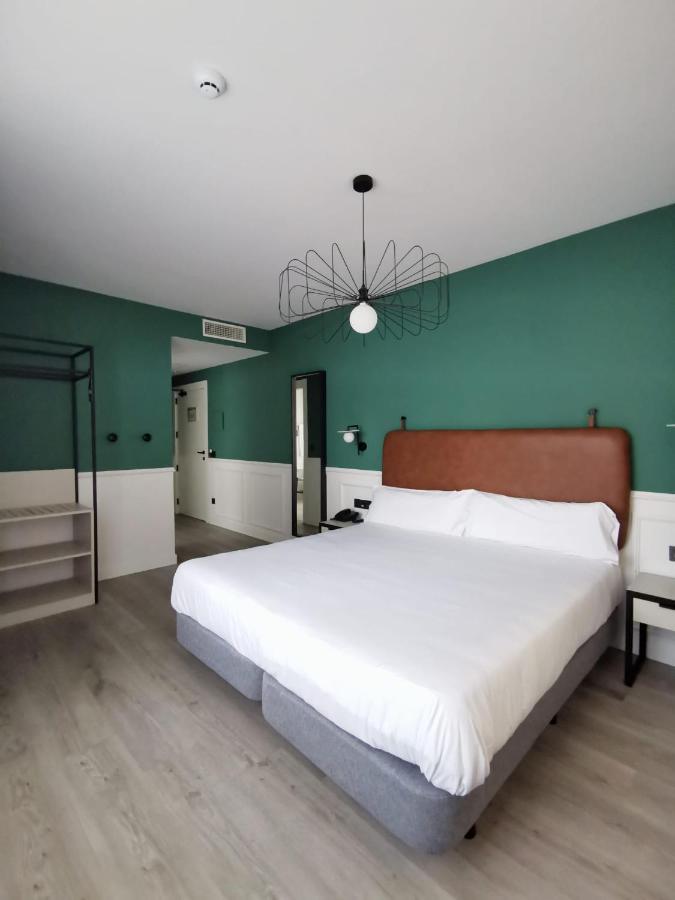 Hotel Don Rodrigo Palencia Kültér fotó