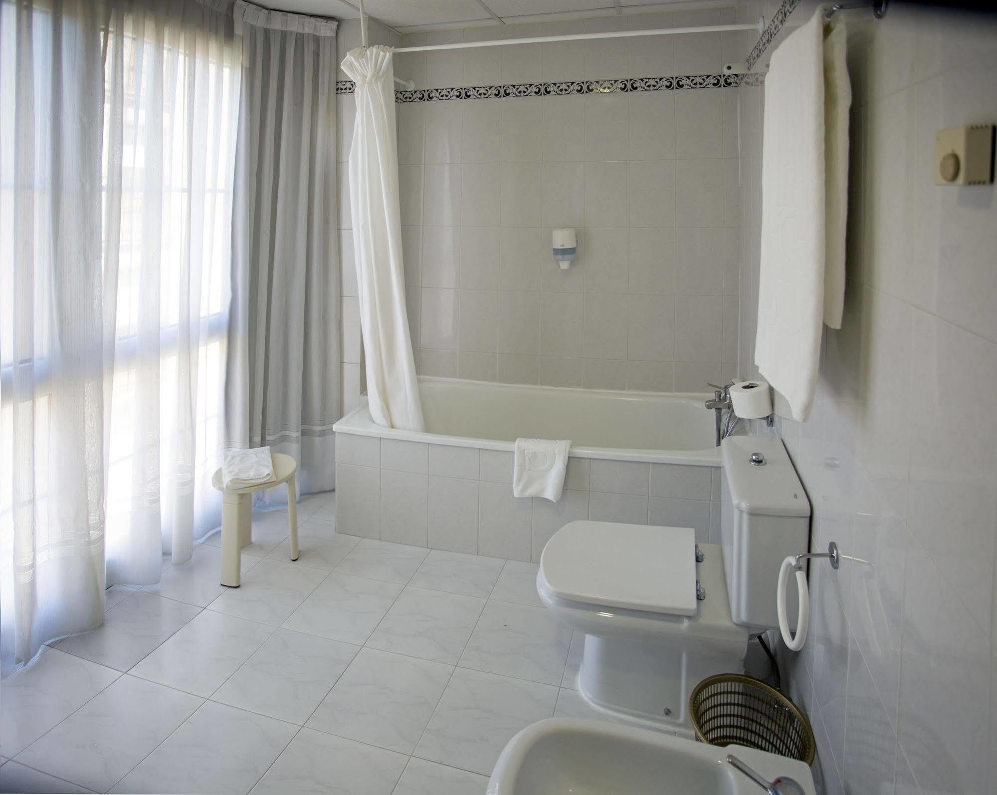 Hotel Don Rodrigo Palencia Kültér fotó