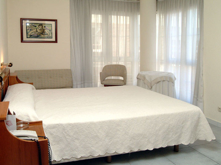 Hotel Don Rodrigo Palencia Kültér fotó